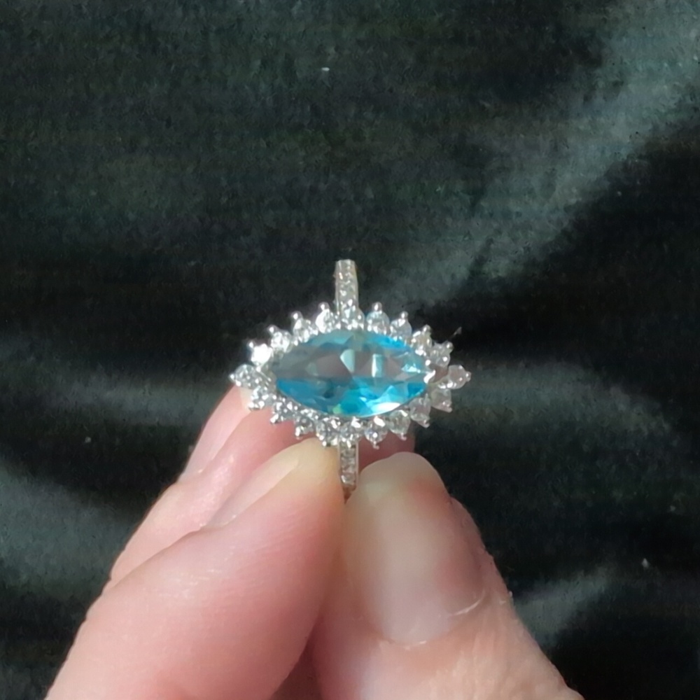 R621 Sterling Silver Ring - Charmed Aroma